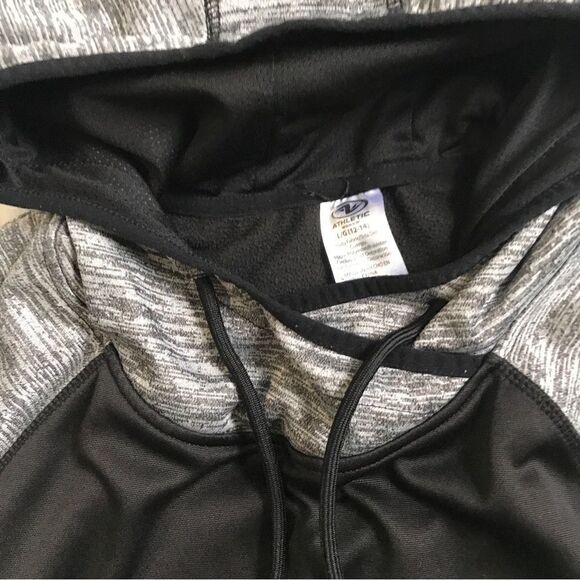 Boys athletic hoodie size 12 - Picture 2 of 2